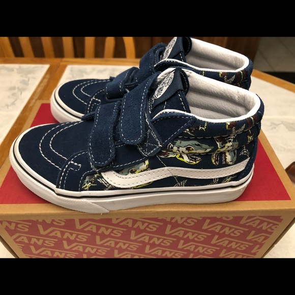 vans zombie shark shoes